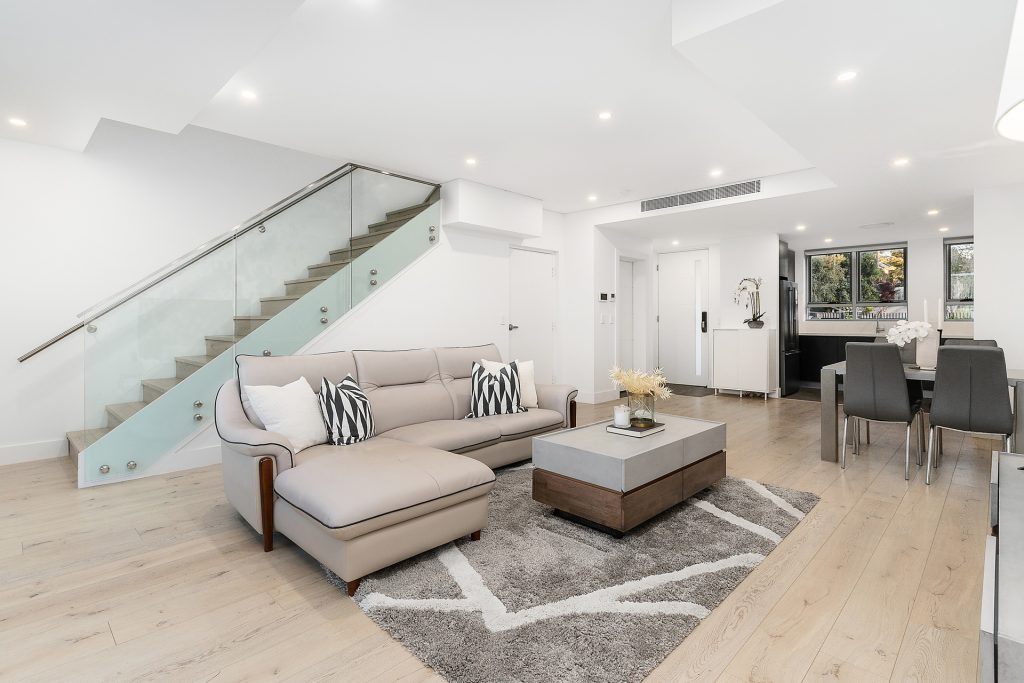 3/10 Cecil Avenue, Castle Hill NSW 2154 - photo 3