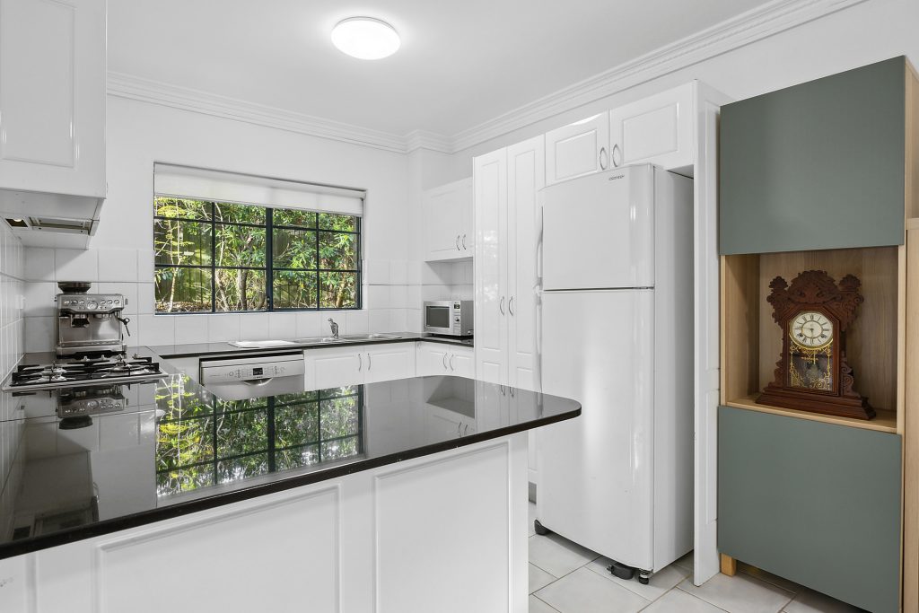 14/48-54 Cecil Avenue, Castle Hill NSW 2154 - photo 2