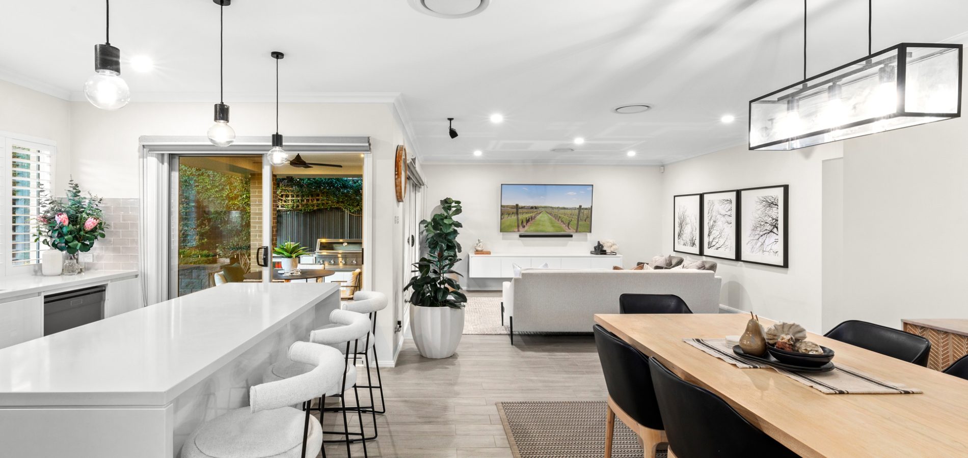 35 Cranbourne Street, Riverstone NSW 2765 - photo 4