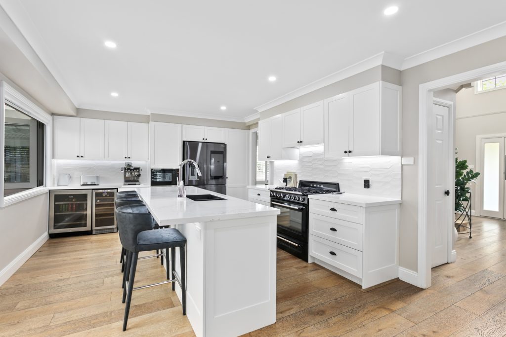 111 Oakhill Drive, Castle Hill NSW 2154 - photo 2