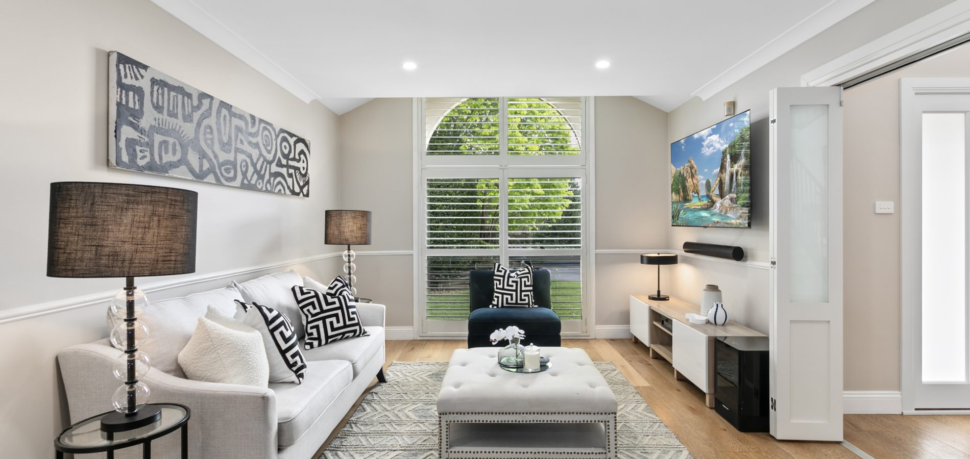 111 Oakhill Drive, Castle Hill NSW 2154 - photo 3