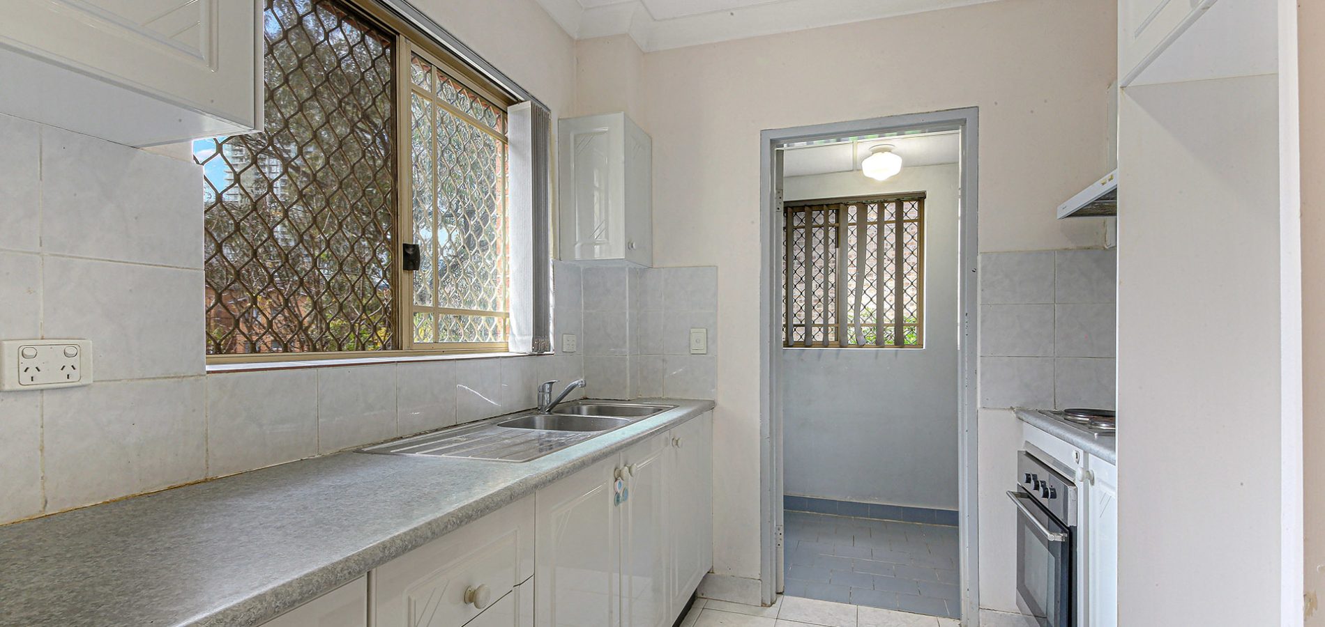 6/15-19 Early Street, Parramatta NSW 2150 - photo 2