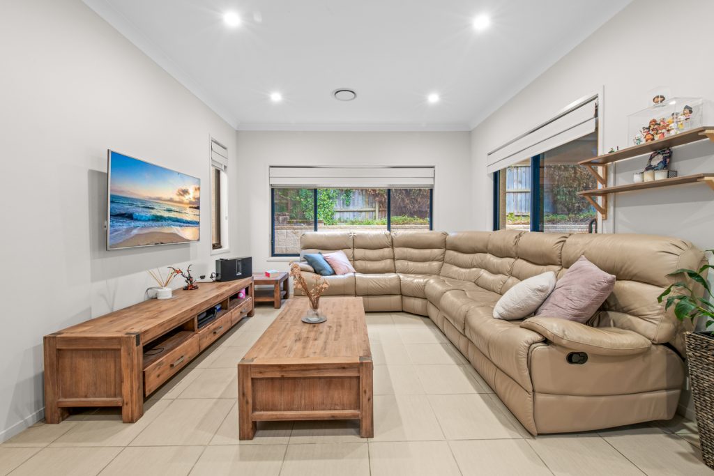7 Treeland Circuit, Kellyville NSW 2155 - photo 5