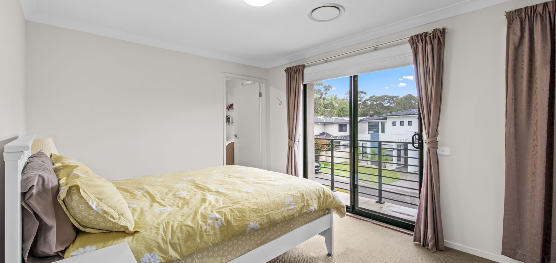 7 Treeland Circuit, Kellyville NSW 2155 - photo 8