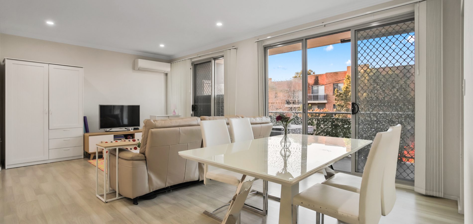 6/17 Lydbrook Street, Westmead NSW 2145 - photo 2