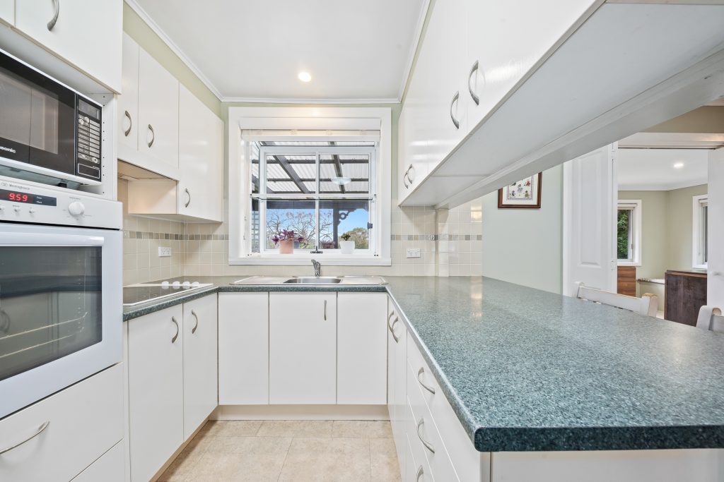 23 Michelle Drive, Constitution Hill NSW 2145 - photo 3