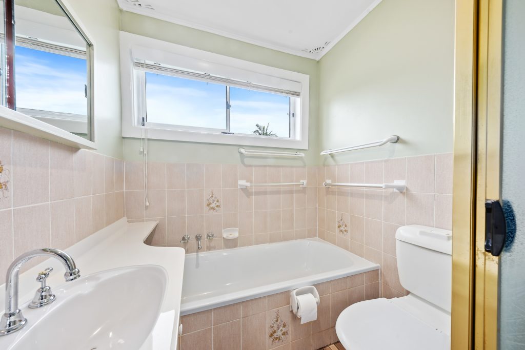 23 Michelle Drive, Constitution Hill NSW 2145 - photo 6