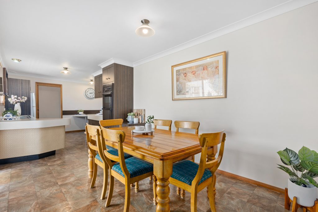 8 Ravel Street, Seven Hills NSW 2147 - photo 7