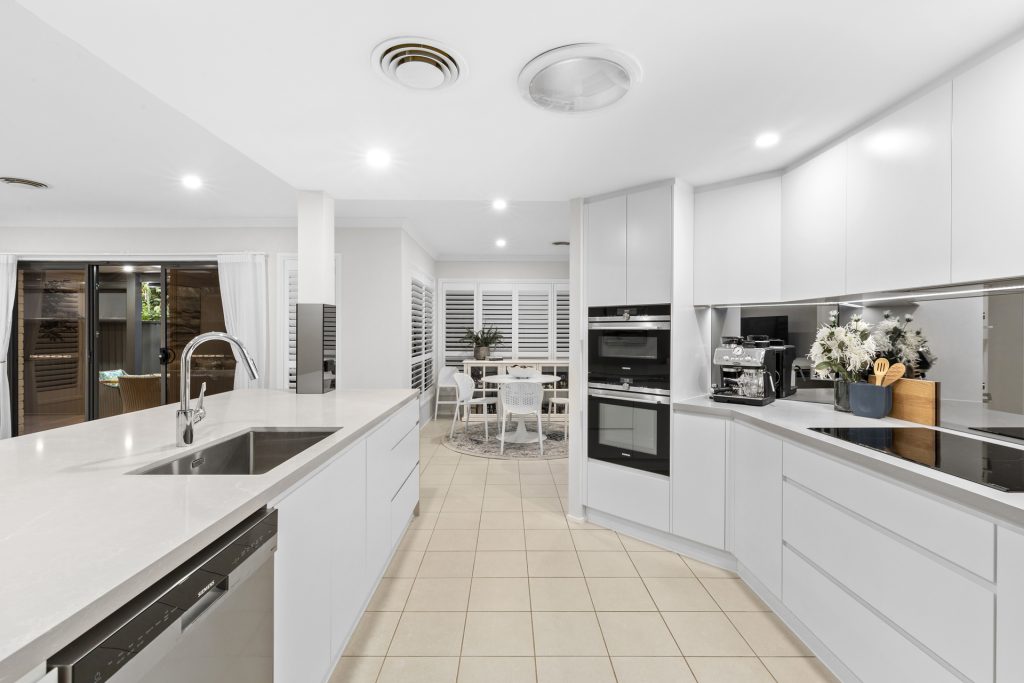 30 Kentwell Crescent, Stanhope Gardens NSW 2768 - photo 5