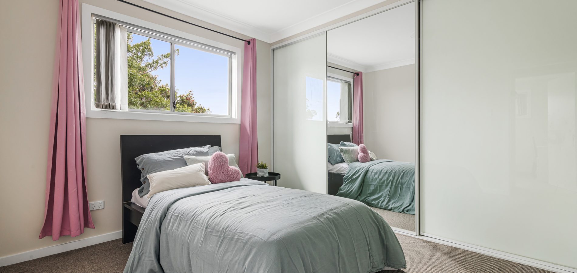 Sold - 474b Great Western Highway - New Property in Pendle Hill - Real Estate by Tariq Jameel