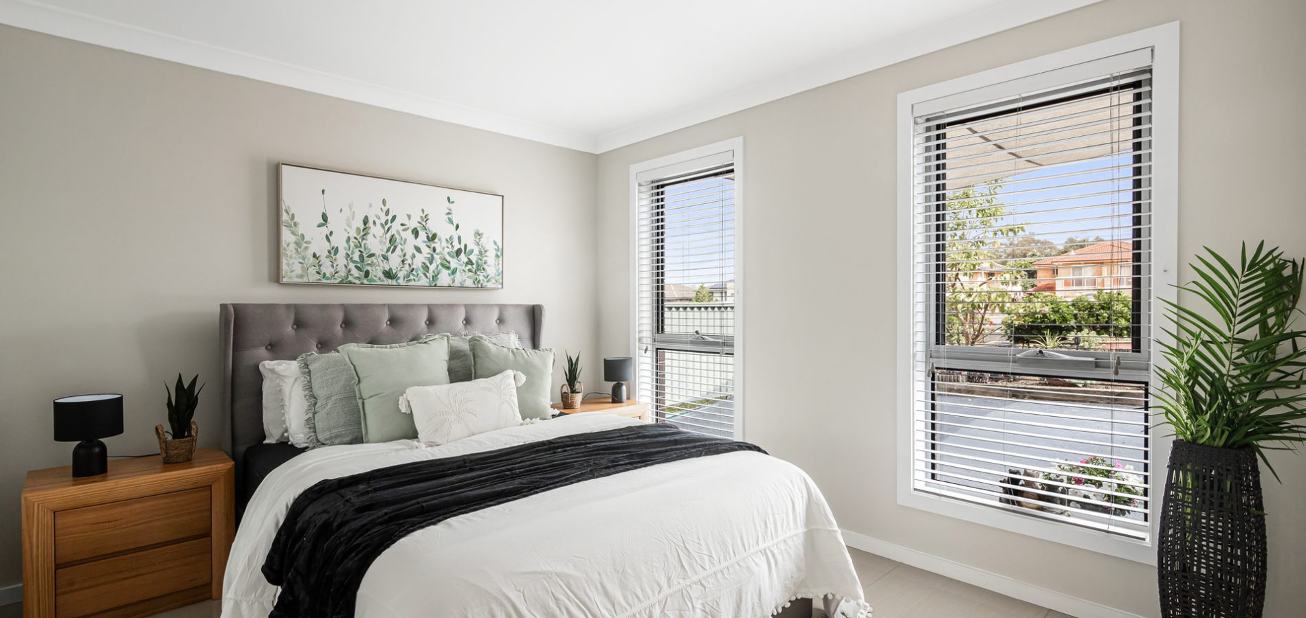 Sold - 474b Great Western Highway - New Property in Pendle Hill - Real Estate by Tariq Jameel