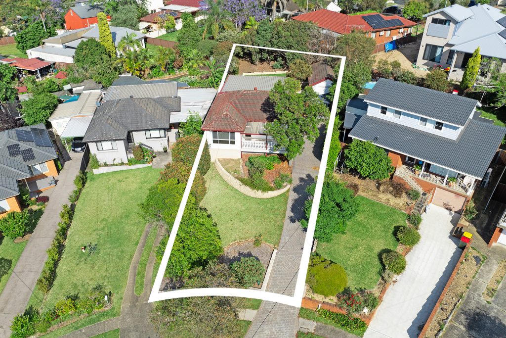 14 Cobbity Street, Seven Hills NSW 2147 - photo 4