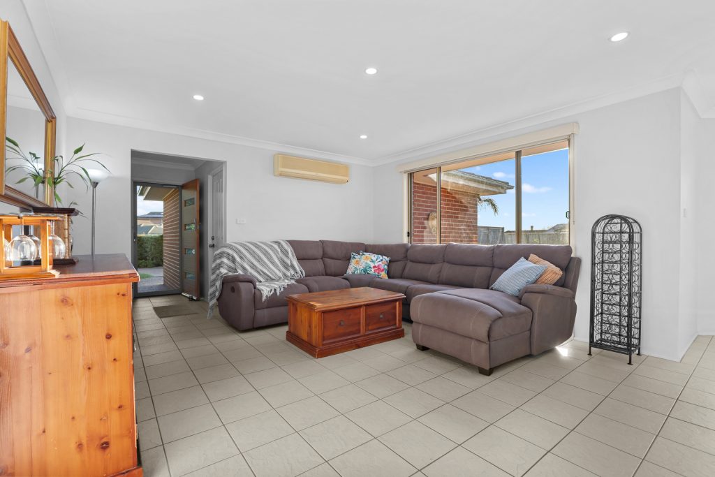 9 Gerlee Place, Quakers Hill NSW 2763 - photo 2
