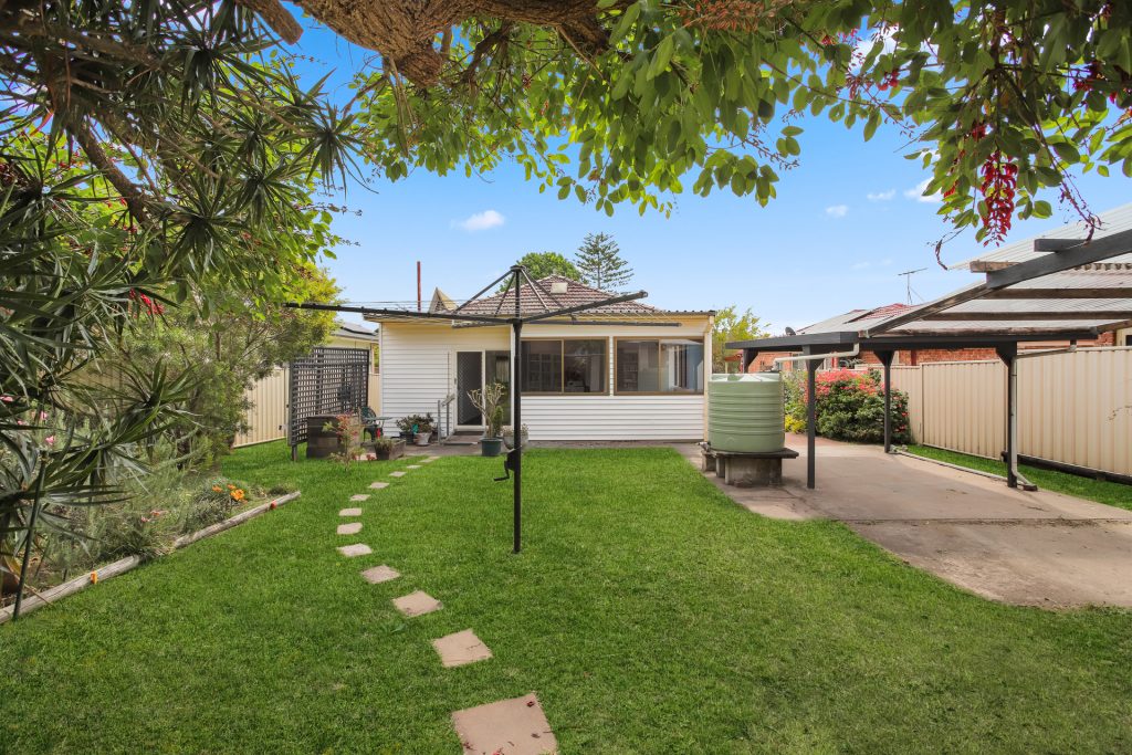 17 Pendle Way, Pendle Hill NSW 2145 - photo 13