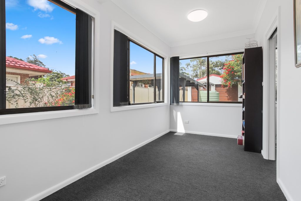 17 Pendle Way, Pendle Hill NSW 2145 - photo 7
