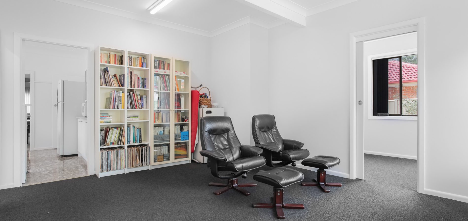 17 Pendle Way, Pendle Hill NSW 2145 - photo 8