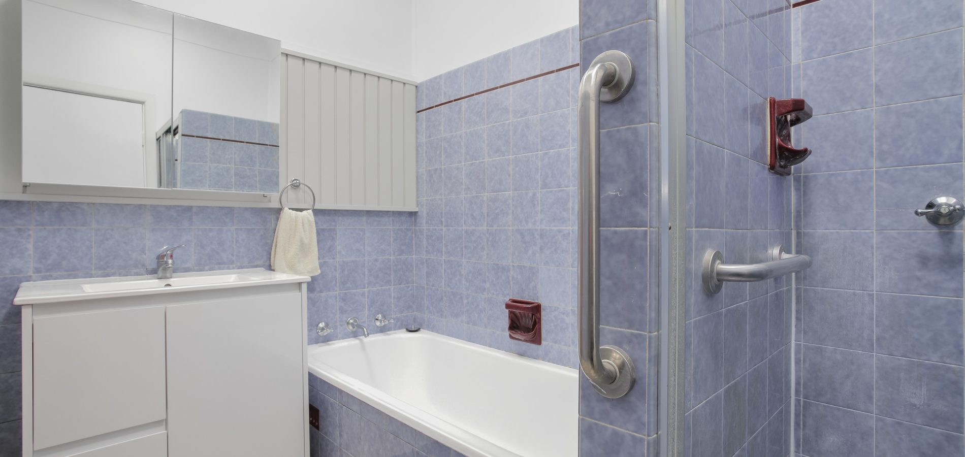 17 Pendle Way, Pendle Hill NSW 2145 - photo 10