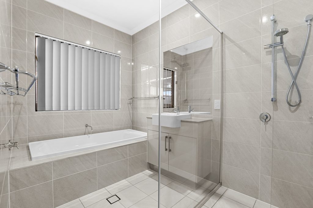 8 Jubilee Drive, Jordan Springs NSW 2747 - photo 17