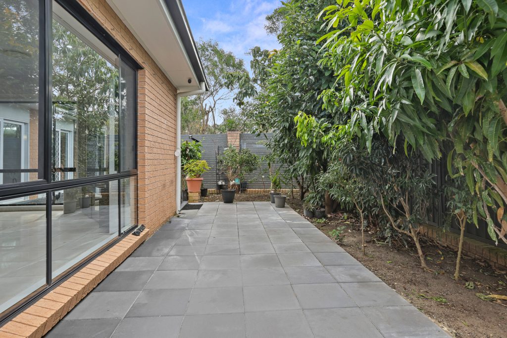 8 Jubilee Drive, Jordan Springs NSW 2747 - photo 20