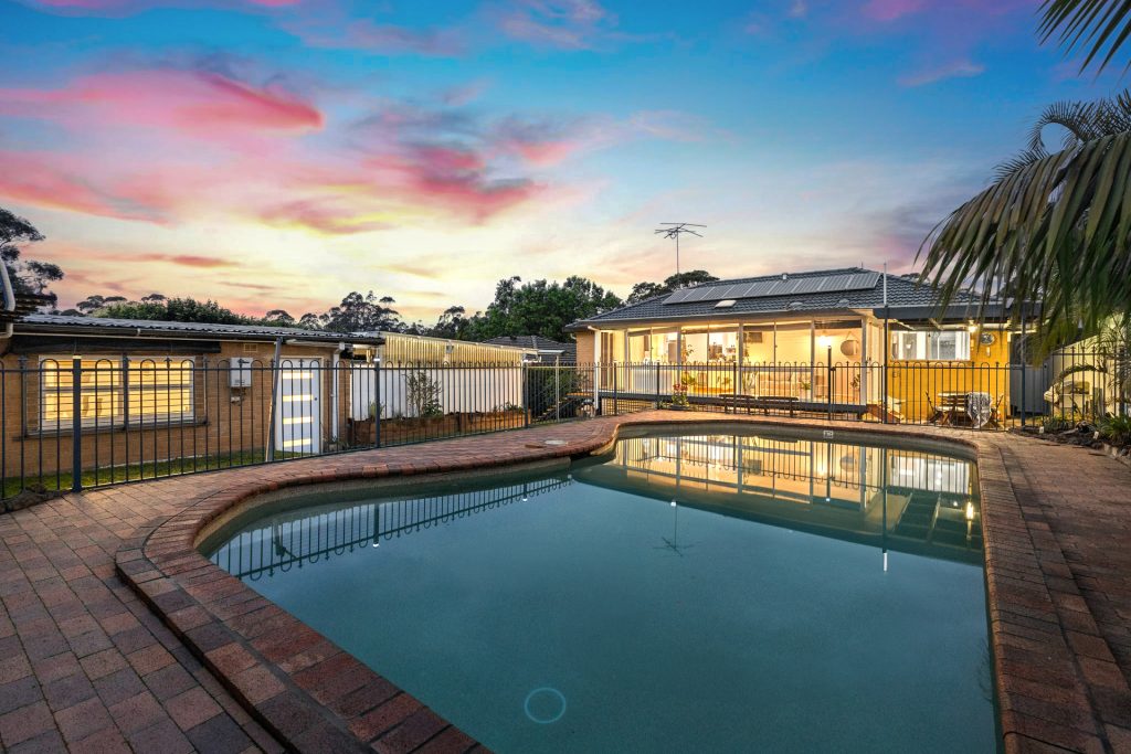 8 Nerang Close, West Pennant Hills NSW 2125 - photo 2
