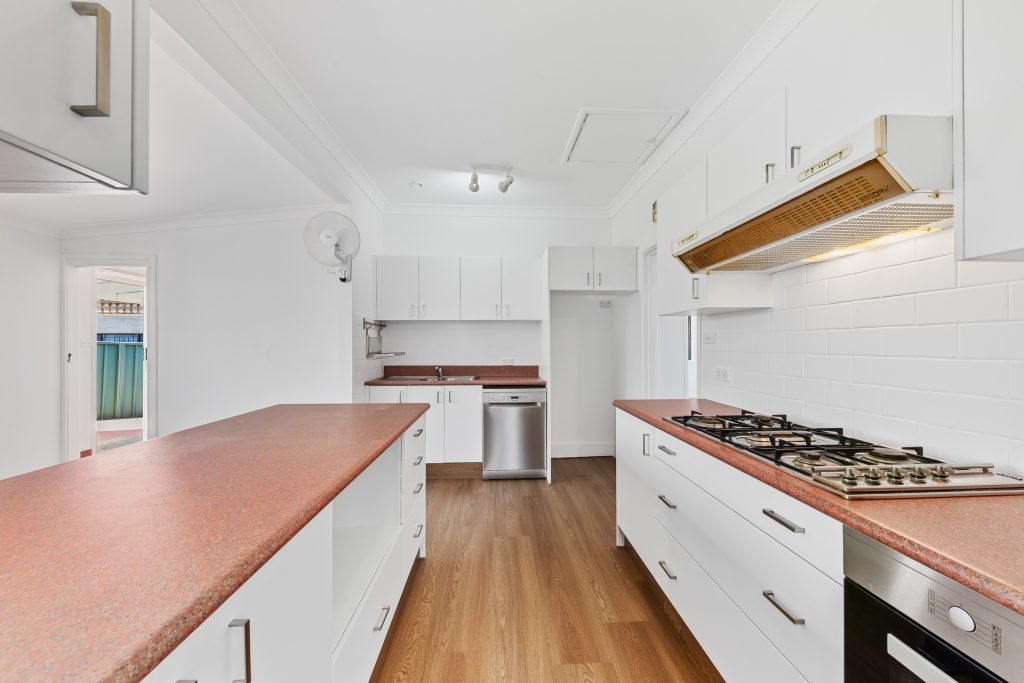 2 Jopling Crescent, Lalor Park NSW 2147 - photo 4