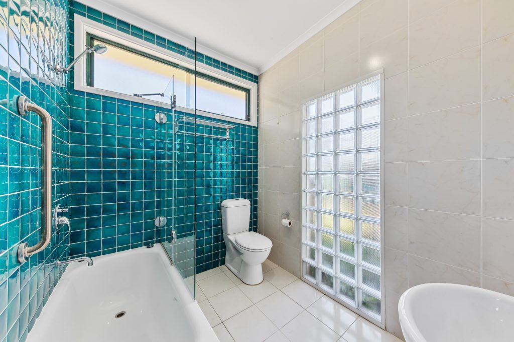 2 Jopling Crescent, Lalor Park NSW 2147 - photo 5