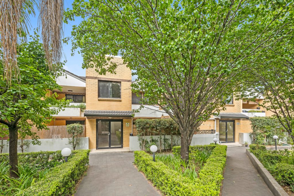 2/35-43 Penelope Lucas Lane, Rosehill NSW 2142 - McGrath West Group