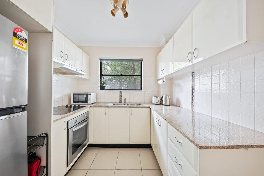 2/35-43 Penelope Lucas Lane, Rosehill NSW 2142 - photo 3
