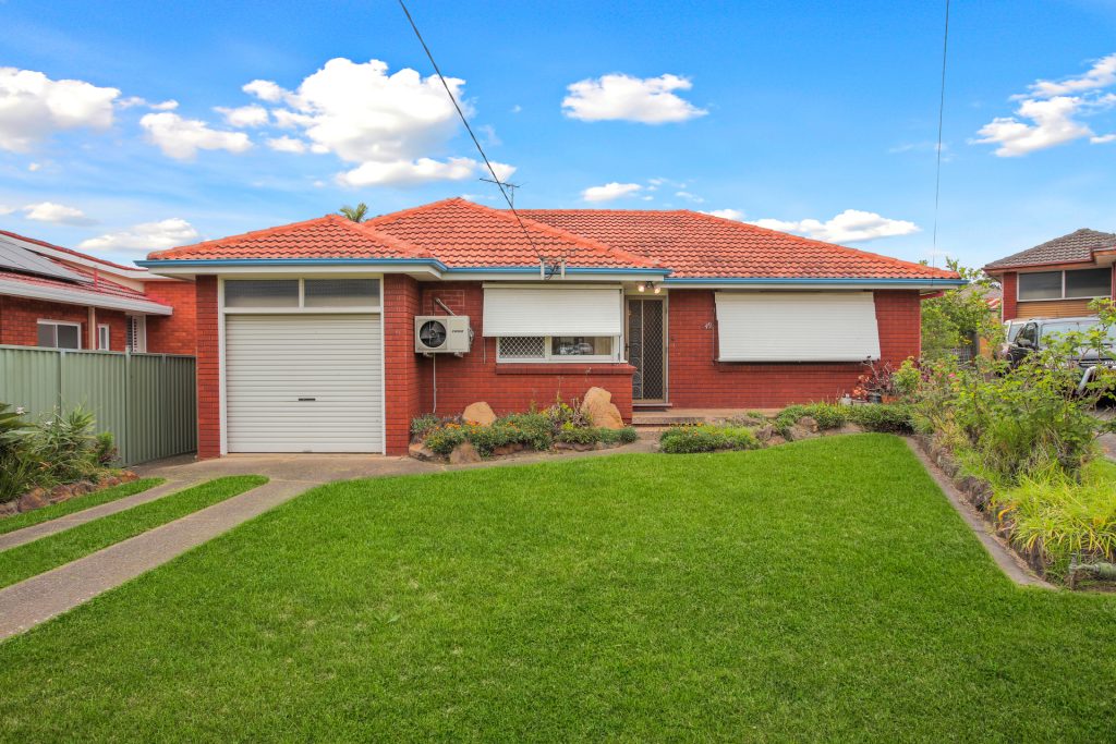 49 Lyle Street, Girraween NSW 2145 - photo 2