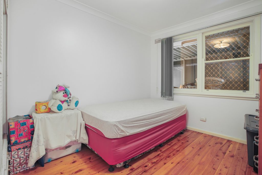 49 Lyle Street, Girraween NSW 2145 - photo 7