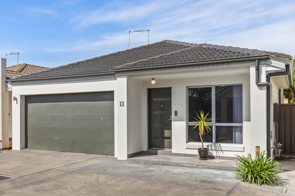 9/12 Burrowes Grove, Dean Park NSW 2761 - McGrath West Group