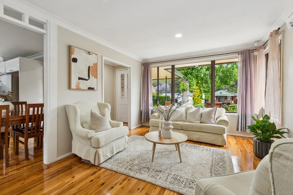 43 Burrandong Crescent, Baulkham Hills NSW 2153 - photo 4