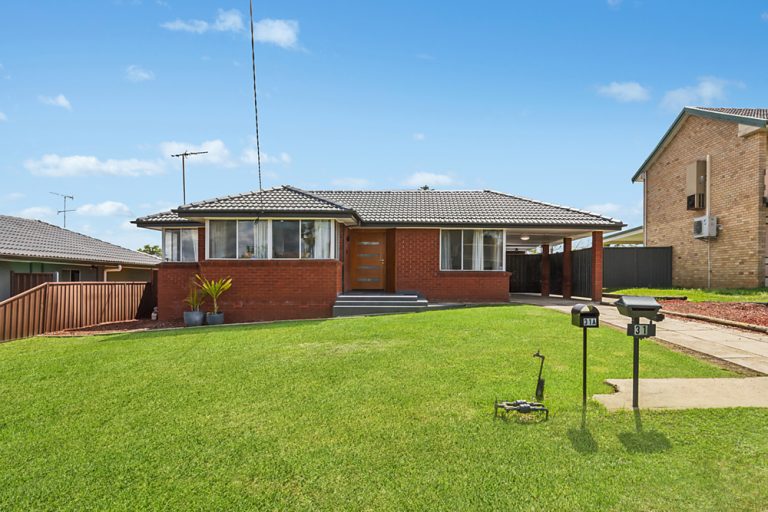 31 Mulheron Avenue, Baulkham Hills NSW 2153 - photo 11