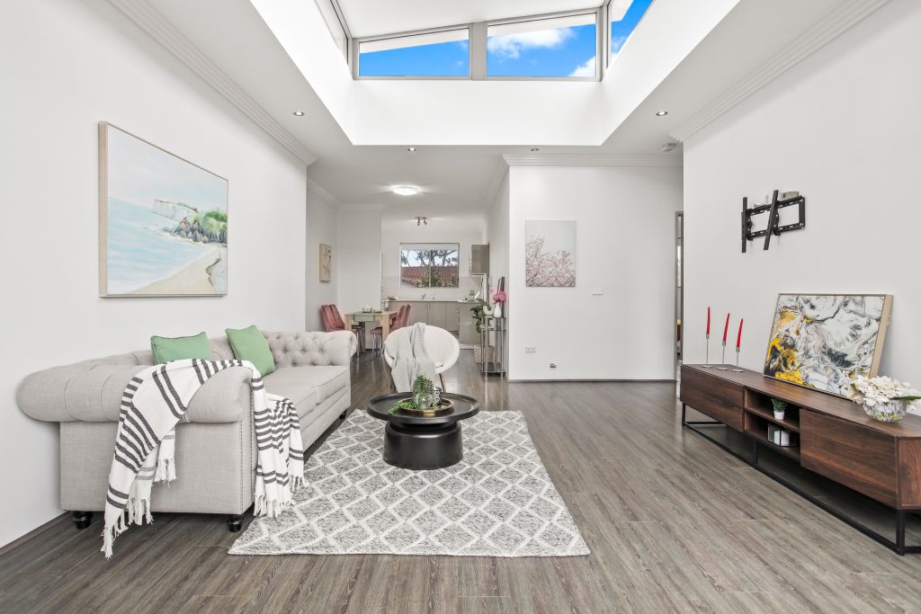 20/22-24A Parkside Lane, Westmead NSW 2145 - photo 2