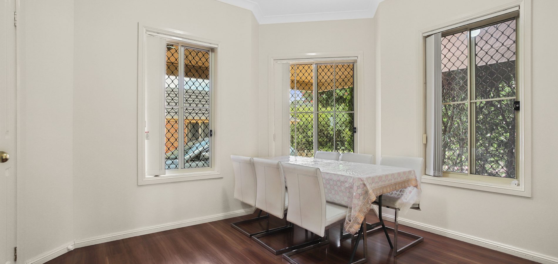4/26 Carinya Road, Girraween NSW 2145 - photo 4