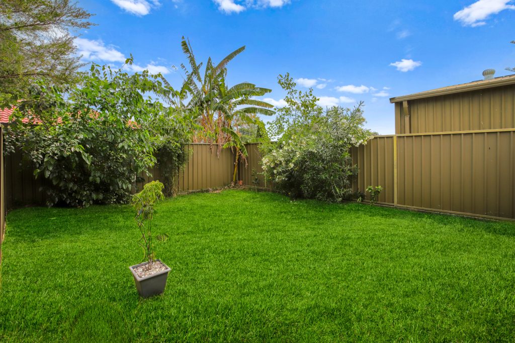 4/26 Carinya Road, Girraween NSW 2145 - photo 9