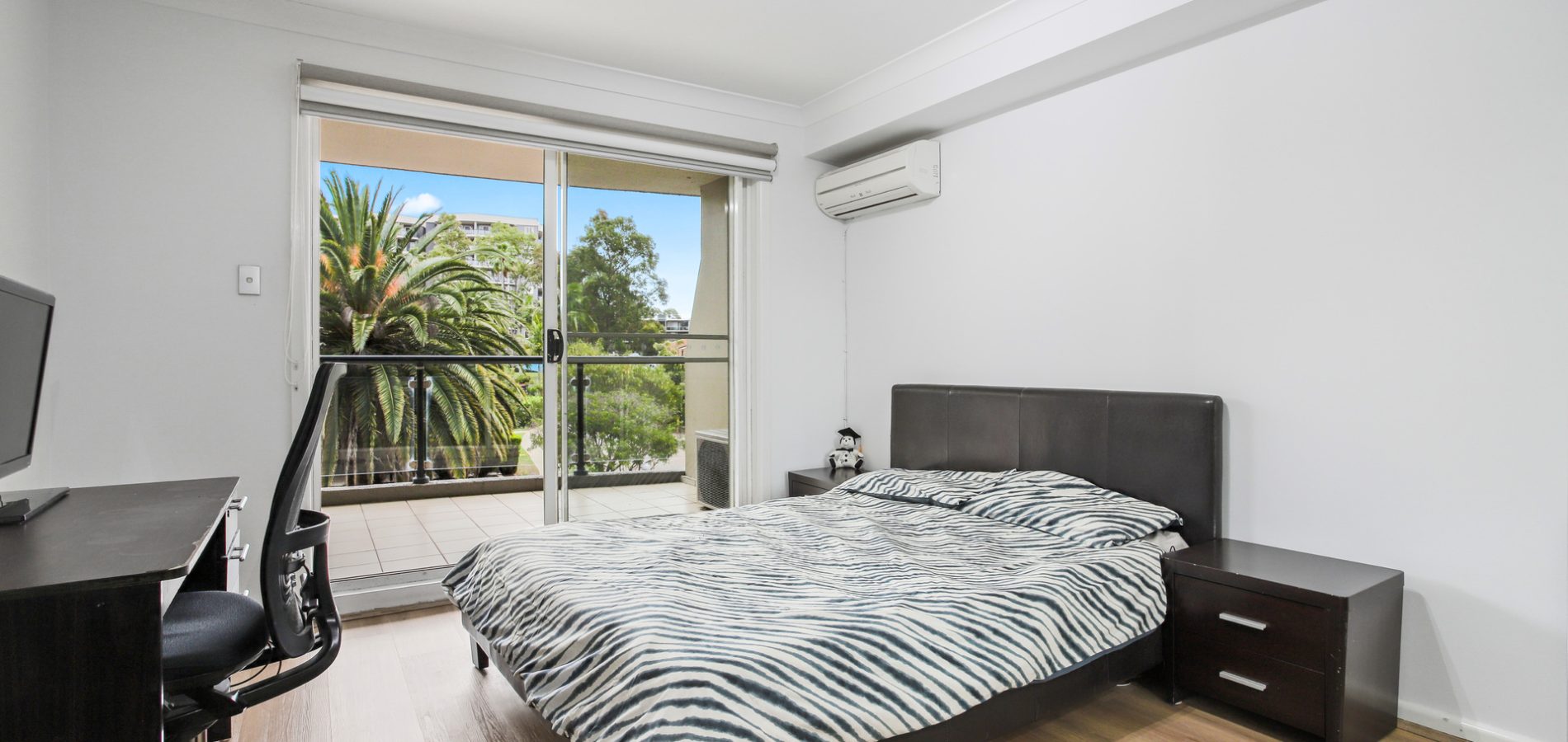 301/91A Bridge Road, Westmead NSW 2145 - photo 6