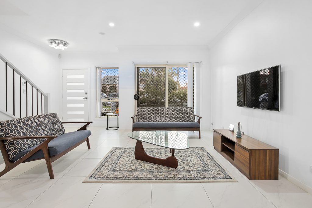 1/21 Carinya Road, Girraween NSW 2145 - photo 4
