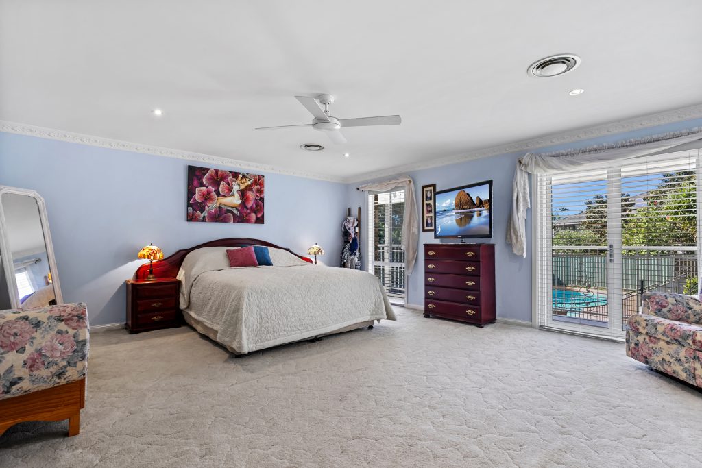 3 Ridgecrop Drive, Castle Hill NSW 2154 - photo 8