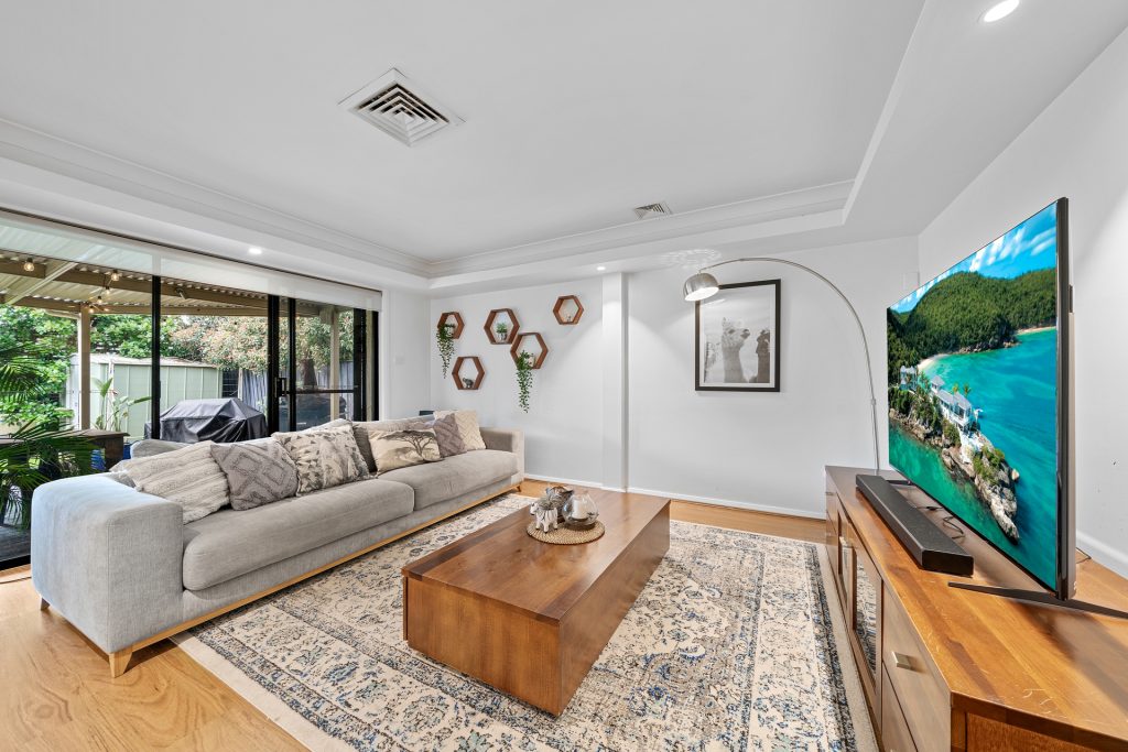 10 Sorrento Court, Kellyville NSW 2155 - photo 5