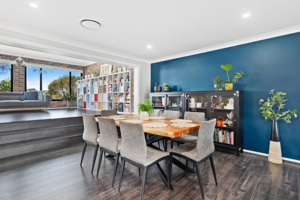 35 Topaz Crescent, Seven Hills NSW 2147 - photo 3