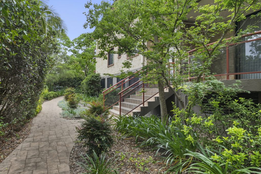 6/3 Cheriton Avenue, Castle Hill NSW 2154 - photo 11