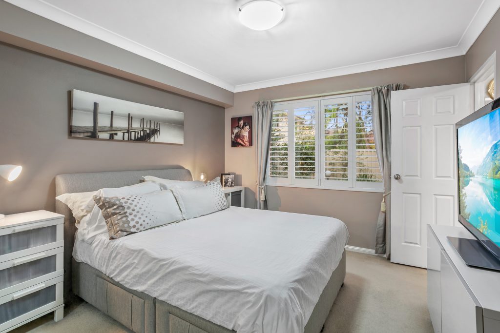 6/3 Cheriton Avenue, Castle Hill NSW 2154 - photo 5