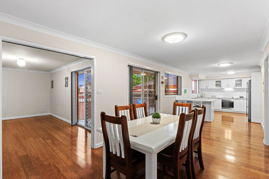 20 Roberts Place, McGraths Hill NSW 2756 - photo 4