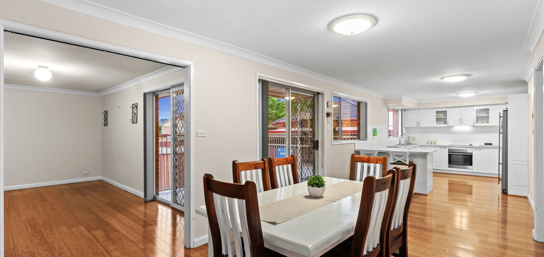20 Roberts Place, McGraths Hill NSW 2756 - photo 4
