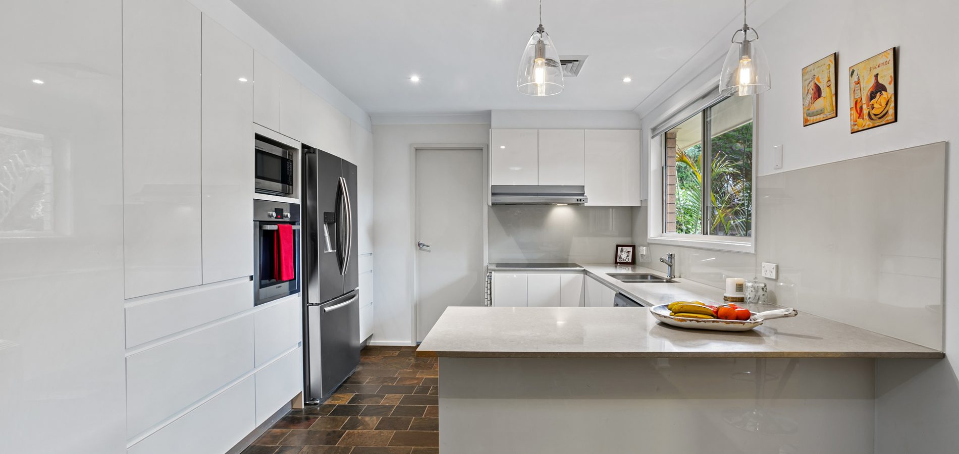 5 Castlewood Drive, Castle Hill NSW 2154 - photo 4