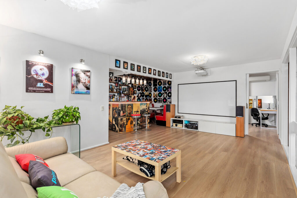 3 Eather Avenue, North Rocks NSW 2151 - photo 4
