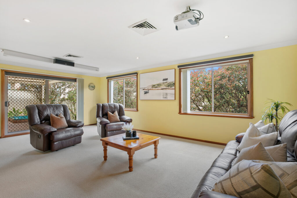 6 Capizzi Place, Castle Hill NSW 2154 - photo 6