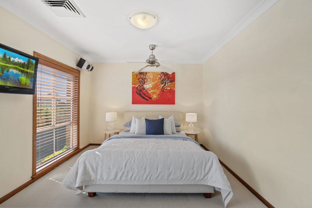 6 Capizzi Place, Castle Hill NSW 2154 - photo 8