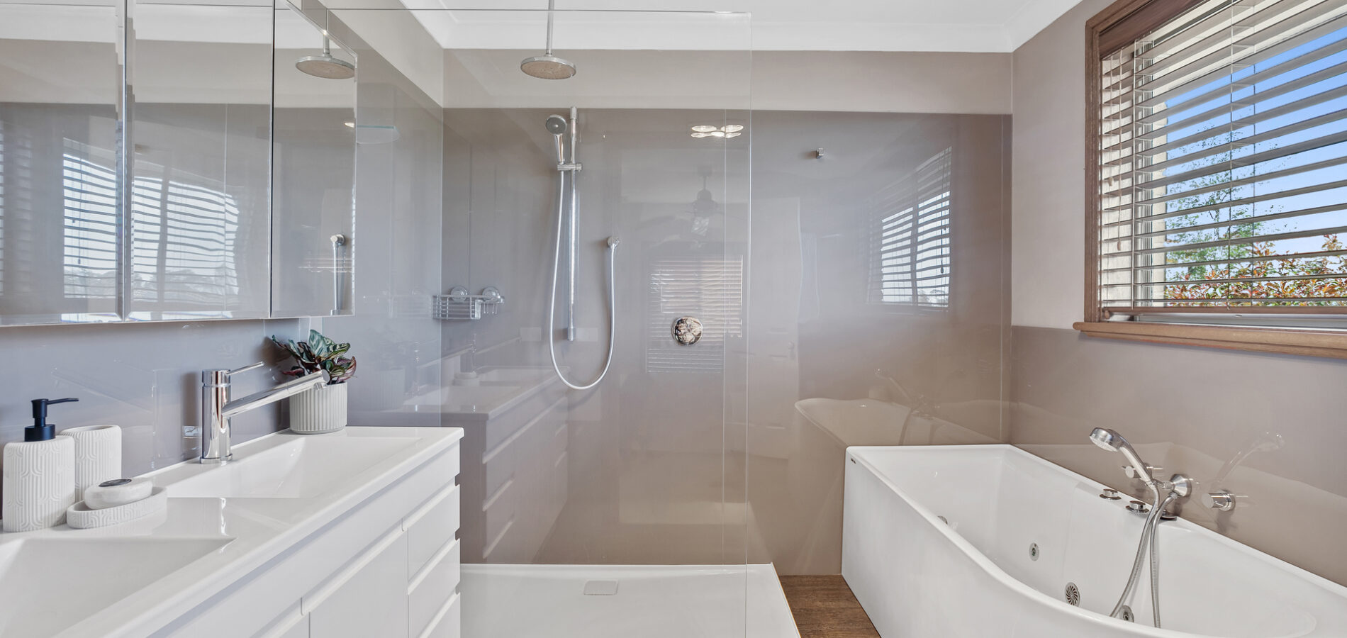 6 Capizzi Place, Castle Hill NSW 2154 - photo 10